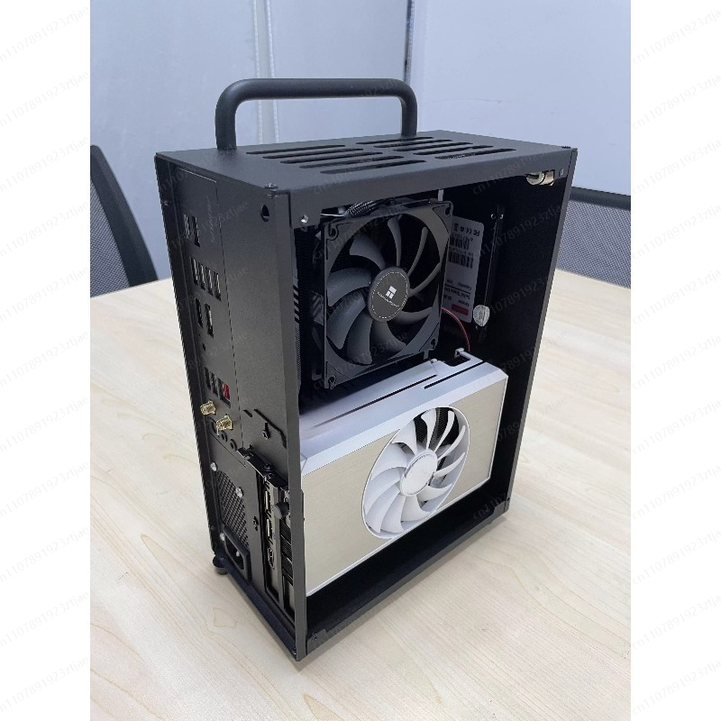 뛰어난 쿨링 기능을 갖춘 컴팩트 게이밍 PC 케이스,  - Pc Gaming Compact 리뷰 및 가격
